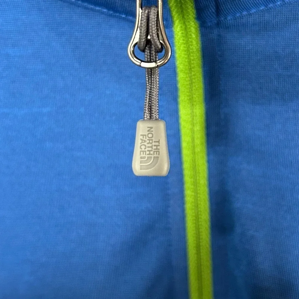 The North Face Lightweight Blue 1/4 Zip Pullover Layer Medium